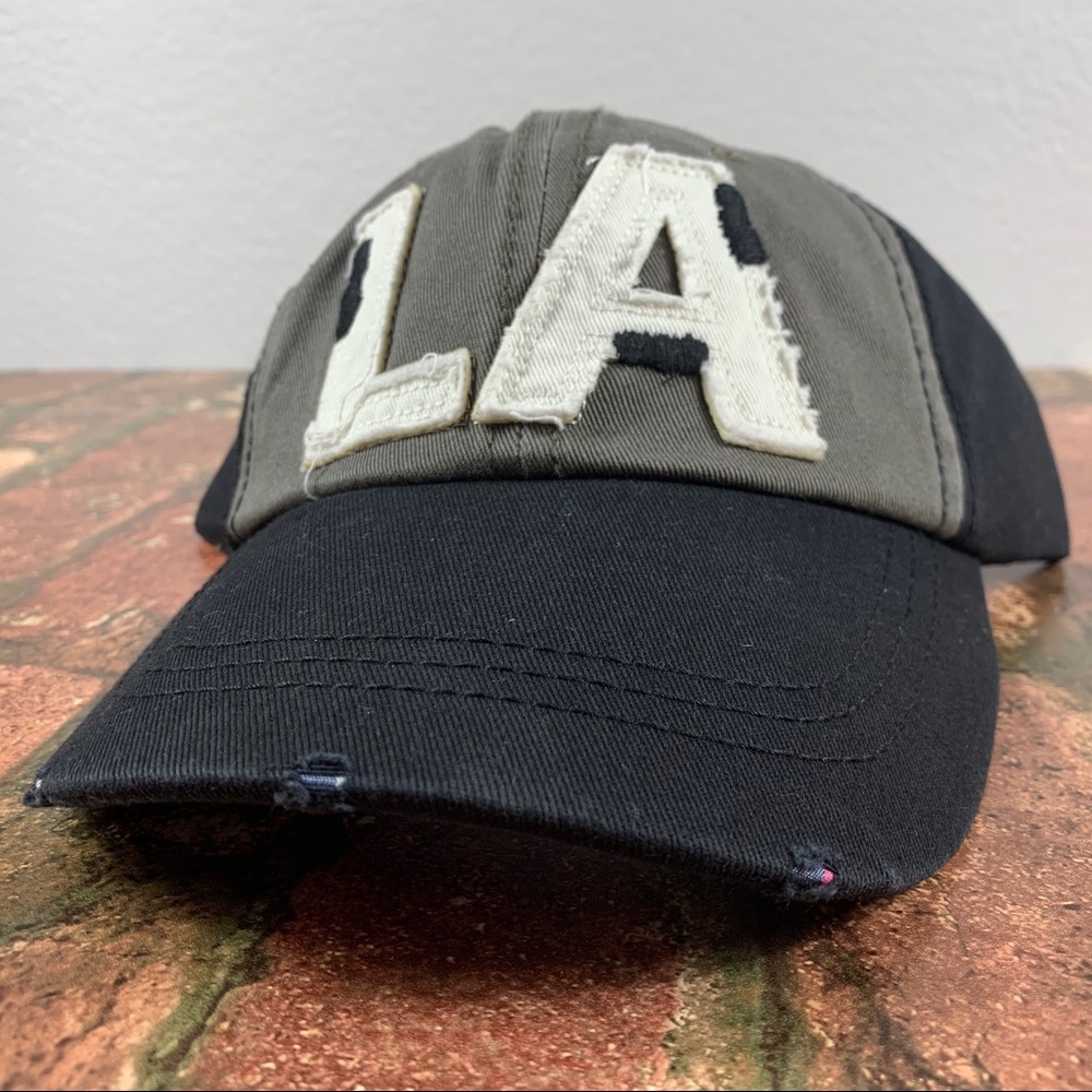 🌴 Distressed LA Baseball Cap 🌴 - Picture 4 of 5